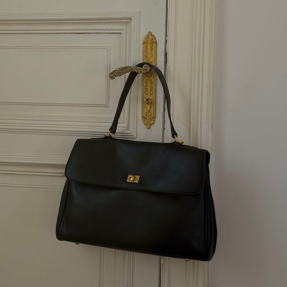 Ciara Essential