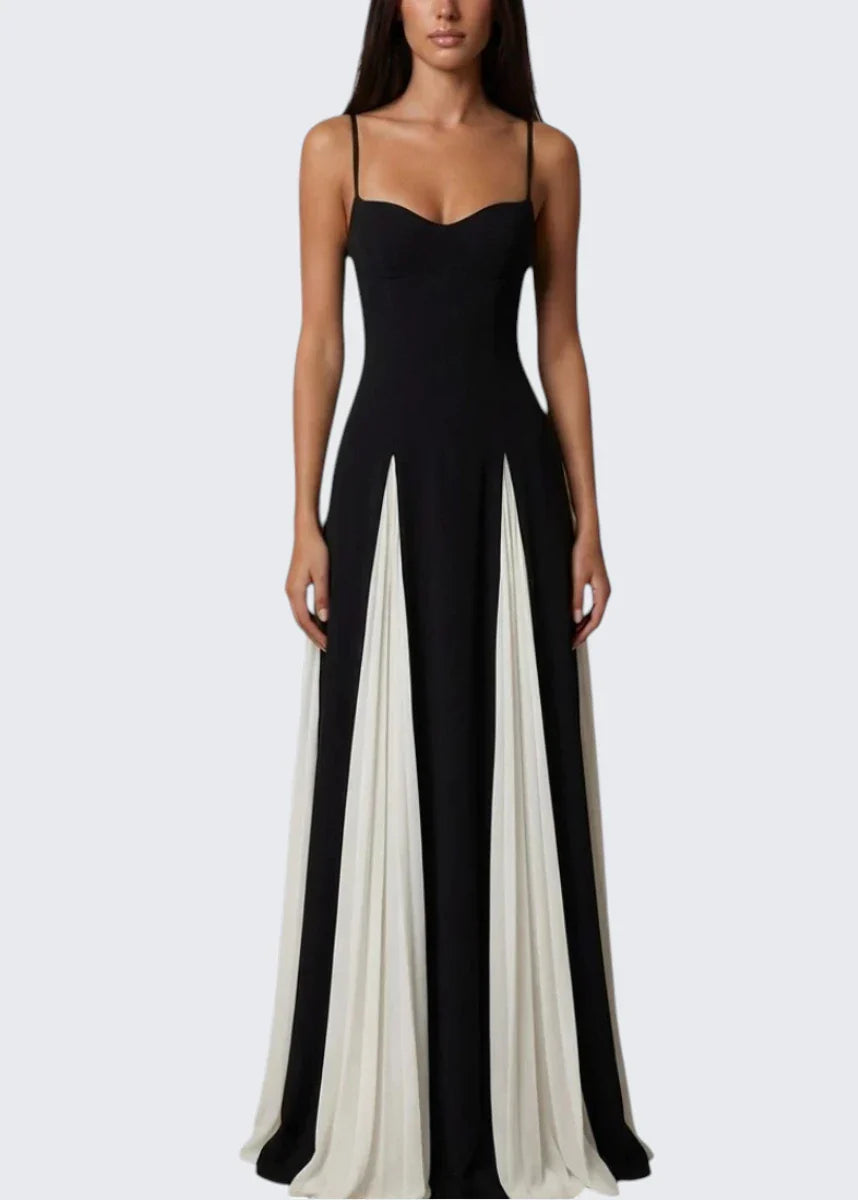 Carli | Plissiertes Maxikleid mit Herzausschnitt