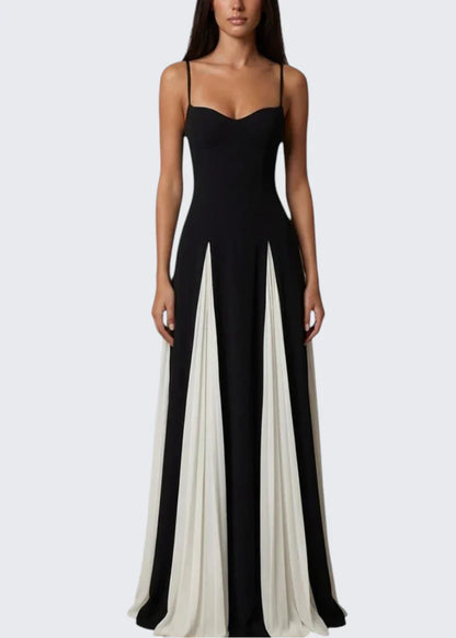 Carli | Plissiertes Maxikleid mit Herzausschnitt